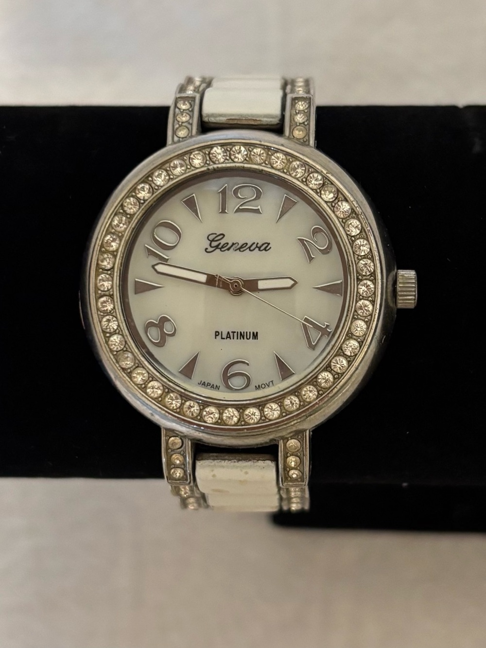 Bougie Lux Crystal White & Silver  Watch